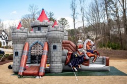 LBP 8439 1646153131 big 1753105015 Knights Castle Deluxe XL Bounce and Slide